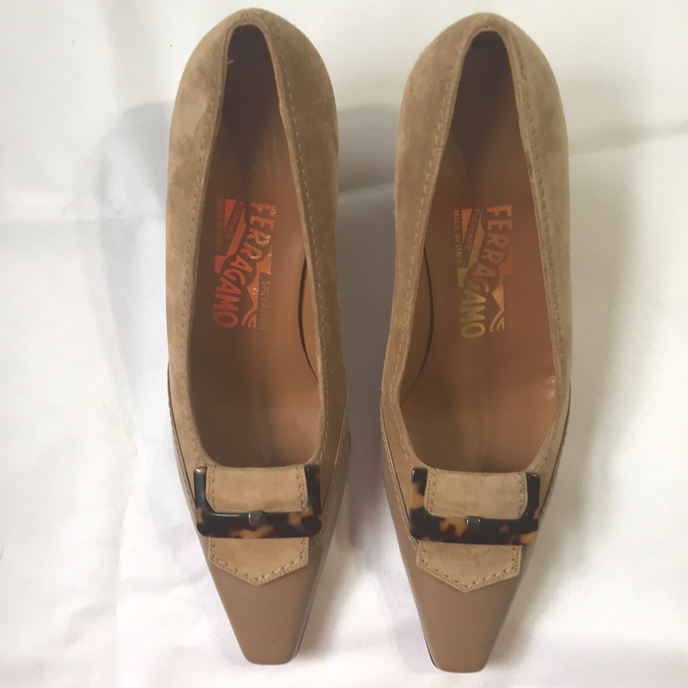 New Salvatore Ferragamo heel size 6.5c